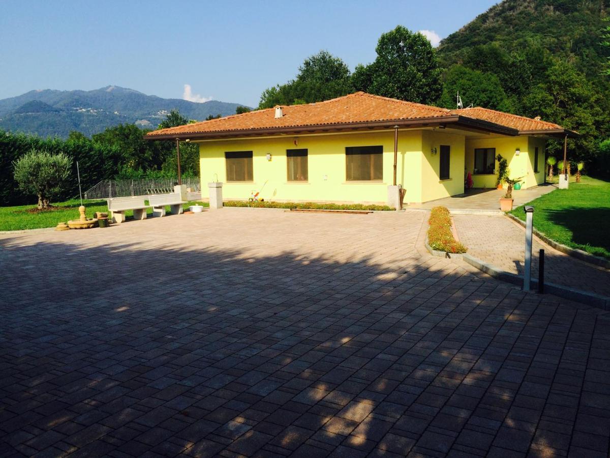 Villa Althea Ronago Exterior photo